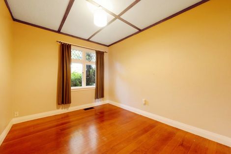 Photo of property in 19 Oku Street, Island Bay, Wellington, 6023