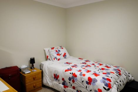 Photo of property in 19u4 Collins Avenue, Tawa, Wellington, 5028