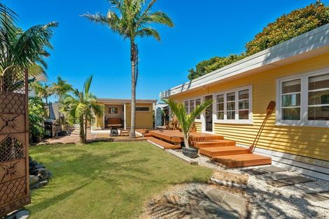 Photo of property in 700 Papamoa Beach Road, Papamoa Beach, Papamoa, 3118