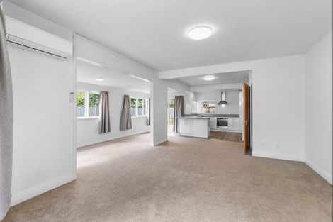 Photo of property in 88 Queenwood Road, Levin, 5510