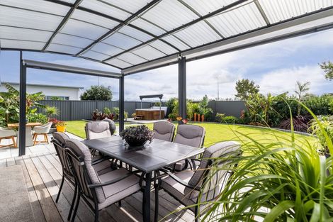 Photo of property in 23 Rakaia Way, Poraiti, Napier, 4112