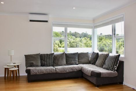 Photo of property in 56 Taipari Road, Te Atatu Peninsula, Auckland, 0610