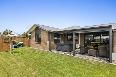 Photo of property in 12 Nikau Place, Hawera, 4610