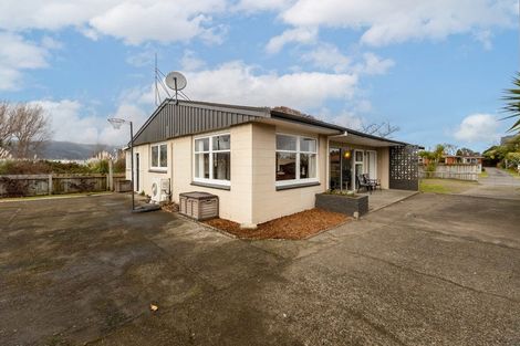 Photo of property in 53 Toru Road, Paraparaumu Beach, Paraparaumu, 5032