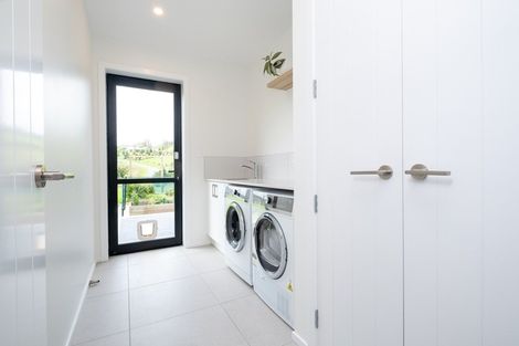 Photo of property in 40 Gummer Road, Havelock North, 4130