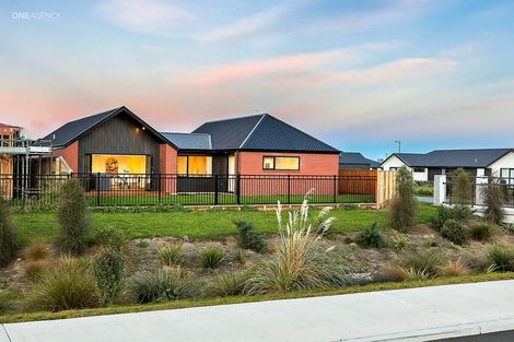 Photo of property in 29 Ruataniwha Avenue, Rangiora, 7400