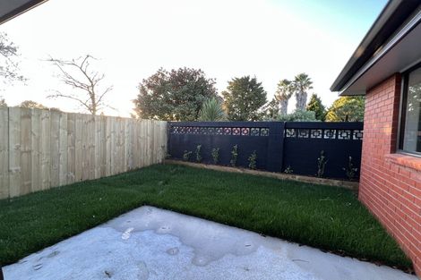 Photo of property in 41u4 Kenney Crescent, Fairfield, Hamilton, 3214