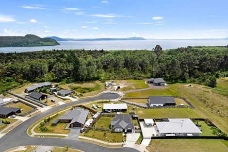 Photo of property in 3 Kohuhu Place, Motuoapa, 3382