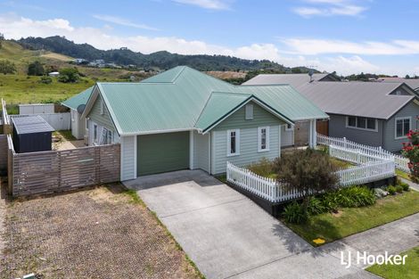 Photo of property in 50 Ocean Breeze Drive, Waihi Beach, 3611