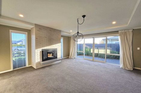 Photo of property in 18 Sterling Drive, Prebbleton, 7604