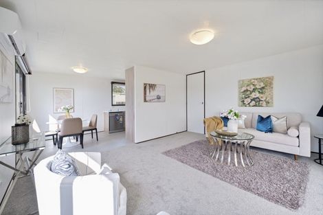 Photo of property in 11 Starforth Place, Henderson, Auckland, 0612
