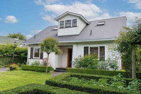 Photo of property in 6 Riro Street, Hamilton East, Hamilton, 3216