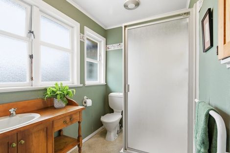 Photo of property in 8 York Avenue, Manor Park, Lower Hutt, 5019
