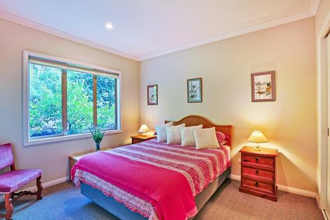 Photo of property in 122 Kent Terrace, Taradale, Napier, 4112
