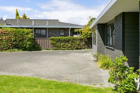 Photo of property in 7 Kathleen Place, Rainbow Point, Taupo, 3330