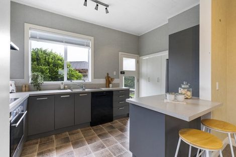 Photo of property in 188 Brooklands Road, Vogeltown, New Plymouth, 4310