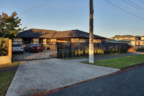 Photo of property in 32 Laurie Avenue, Papakura, 2110