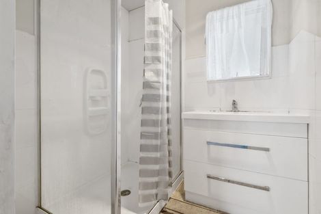 Photo of property in 1/10 Barcroft Place, Clendon Park, Auckland, 2103