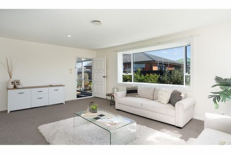 Photo of property in 2/519 Hereford Street, Linwood, Christchurch, 8011