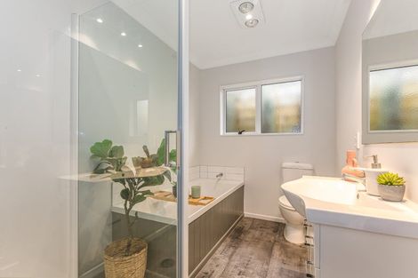 Photo of property in 23 Moonsail Drive, Whitby, Porirua, 5024