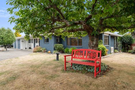 Photo of property in 7 Kathleen Place, Rainbow Point, Taupo, 3330