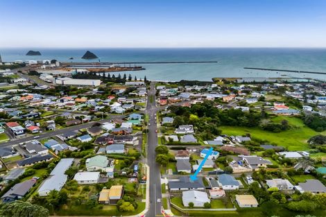 Photo of property in 65 Bayly Road, Blagdon, New Plymouth, 4310