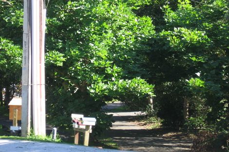 Photo of property in 3a/4 Konini Road, Titirangi, Auckland, 0604