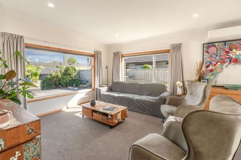 Photo of property in 32 Ballintoy Park Drive, Welcome Bay, Tauranga, 3175