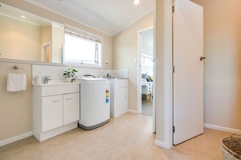 Photo of property in 4 O'dowd Road, Taradale, Napier, 4112