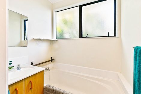 Photo of property in 1/14 Compass Place, Te Atatu Peninsula, Auckland, 0610
