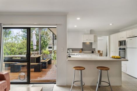 Photo of property in 276 Glenvar Road, Torbay, Auckland, 0630