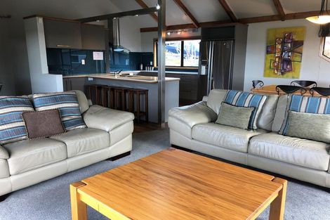 Photo of property in 11 Krissell Place, Acacia Bay, Taupo, 3330