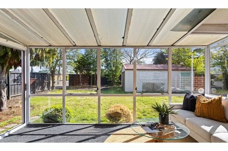 Photo of property in 100 Prestons Road, Redwood, Christchurch, 8051