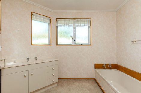 Photo of property in 77 Colemans Road, Springlands, Blenheim, 7201