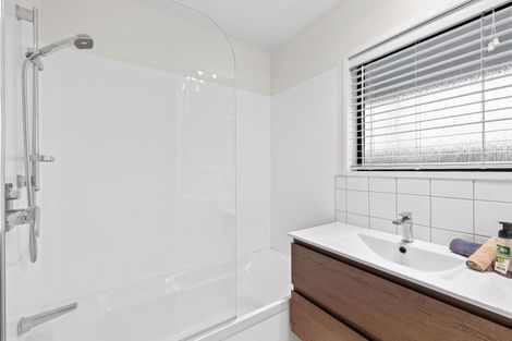 Photo of property in 6 Cullahill Street, Harewood, Christchurch, 8051
