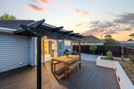Photo of property in 61 Dunedin Street, Redwood, Christchurch, 8051