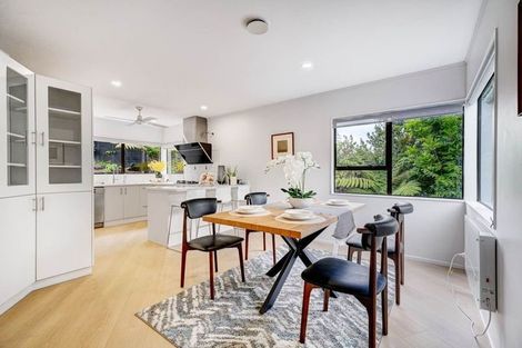 Photo of property in 8 Stitchbird Close, Murrays Bay, Auckland, 0630