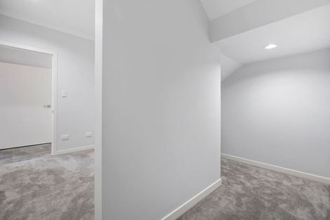 Photo of property in 1 Mchardy Place, Glenfield, Auckland, 0627