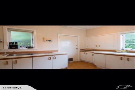 Photo of property in 103 Mortimer Terrace, Brooklyn, Wellington, 6021