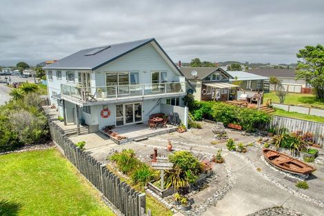 Photo of property in 33 Beach Street, Hokitika, 7810