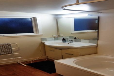 Photo of property in 90 Geraldine Street, Edgeware, Christchurch, 8013