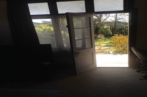 Photo of property in 17 Lyndon Street, Riccarton, Christchurch, 8011