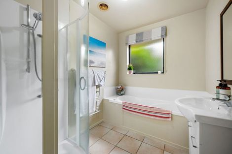 Photo of property in 6 Inveraray Place, Nawton, Hamilton, 3200