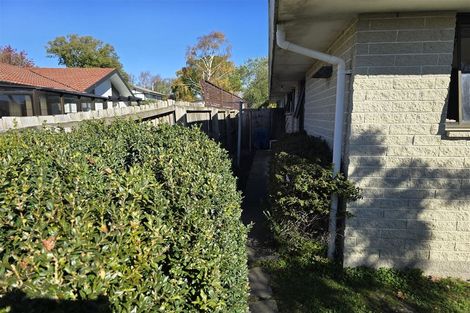 Photo of property in 37 Karnak Crescent, Russley, Christchurch, 8042