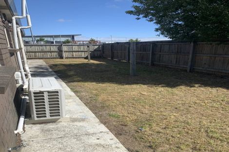 Photo of property in 10 Homer Place, Upper Riccarton, Christchurch, 8041