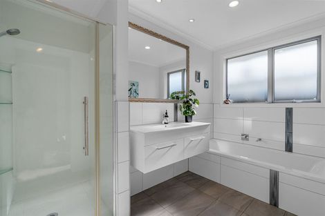 Photo of property in 15 Valley View Way, Bethlehem, Tauranga, 3110