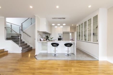 Photo of property in 11 Drover Close, Flat Bush, Auckland, 2019