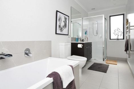 Photo of property in 119 Hobsonville Point Road, Hobsonville, Auckland, 0616