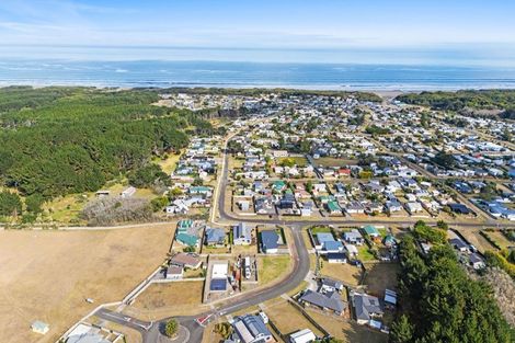 Photo of property in 1 Sandown Avenue, Himatangi Beach, Foxton, 4891