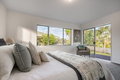 Photo of property in 11b Mcgowan Place, Orewa, 0931